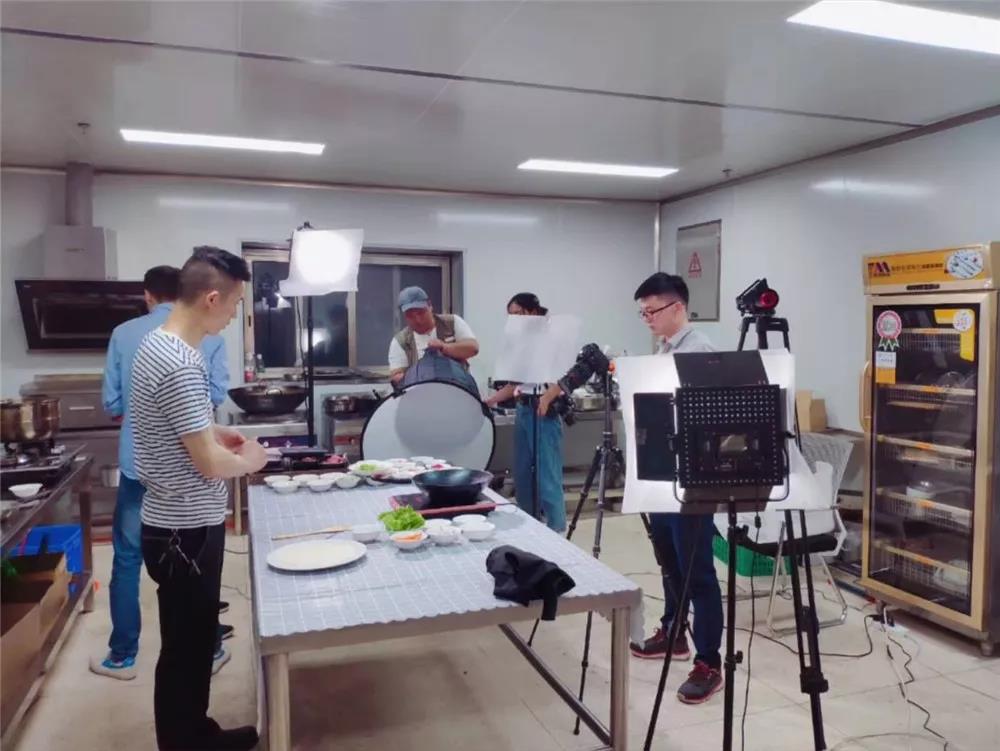 家電.jpg 家電.jpg